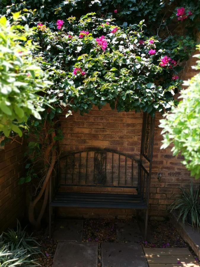 Bastille De Blignaut B&B Edenvale Exterior foto
